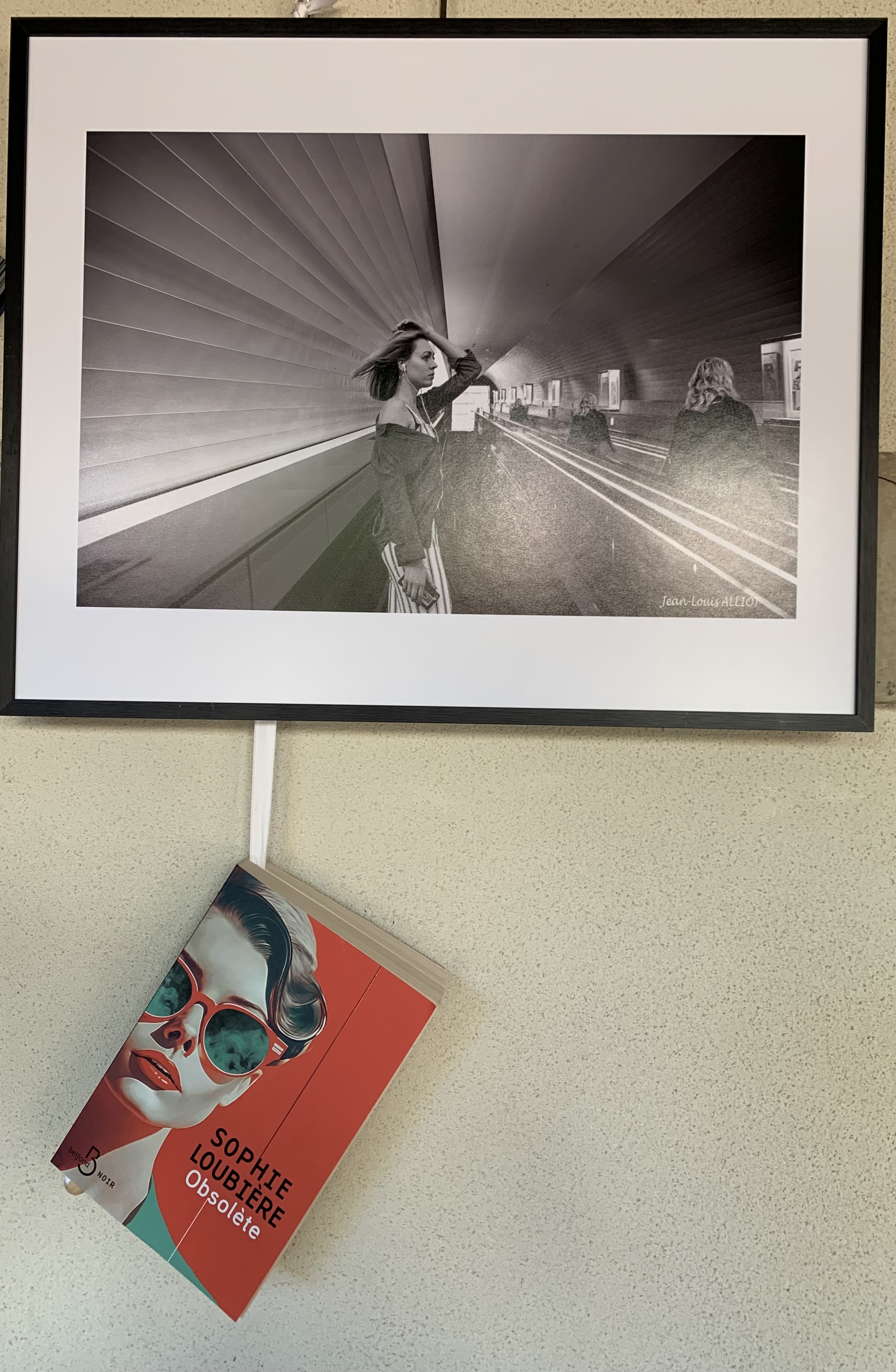 Photographie de l’exposition Série noire, saison 5